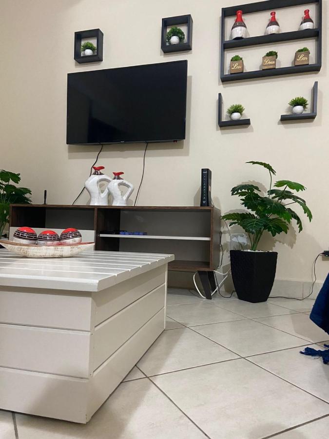Apartamento Encantador No Guaruja, Praia Da Enseada - Apenas 600M Da Praia ! Buitenkant foto